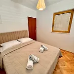 Jaka * Crikvenica