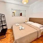 Apartament Jaka