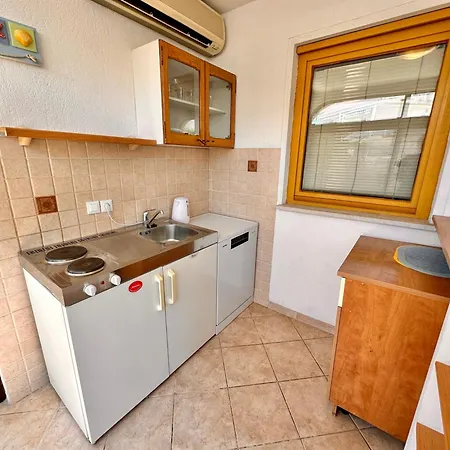Jaka Apartment