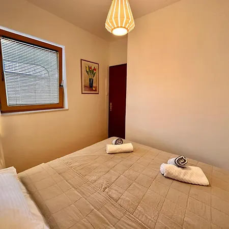 Jaka Apartment