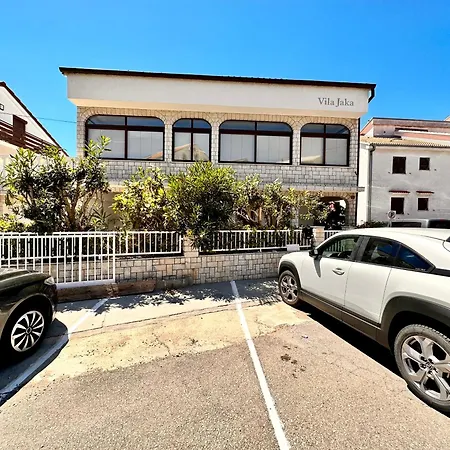 Apartment Jaka *